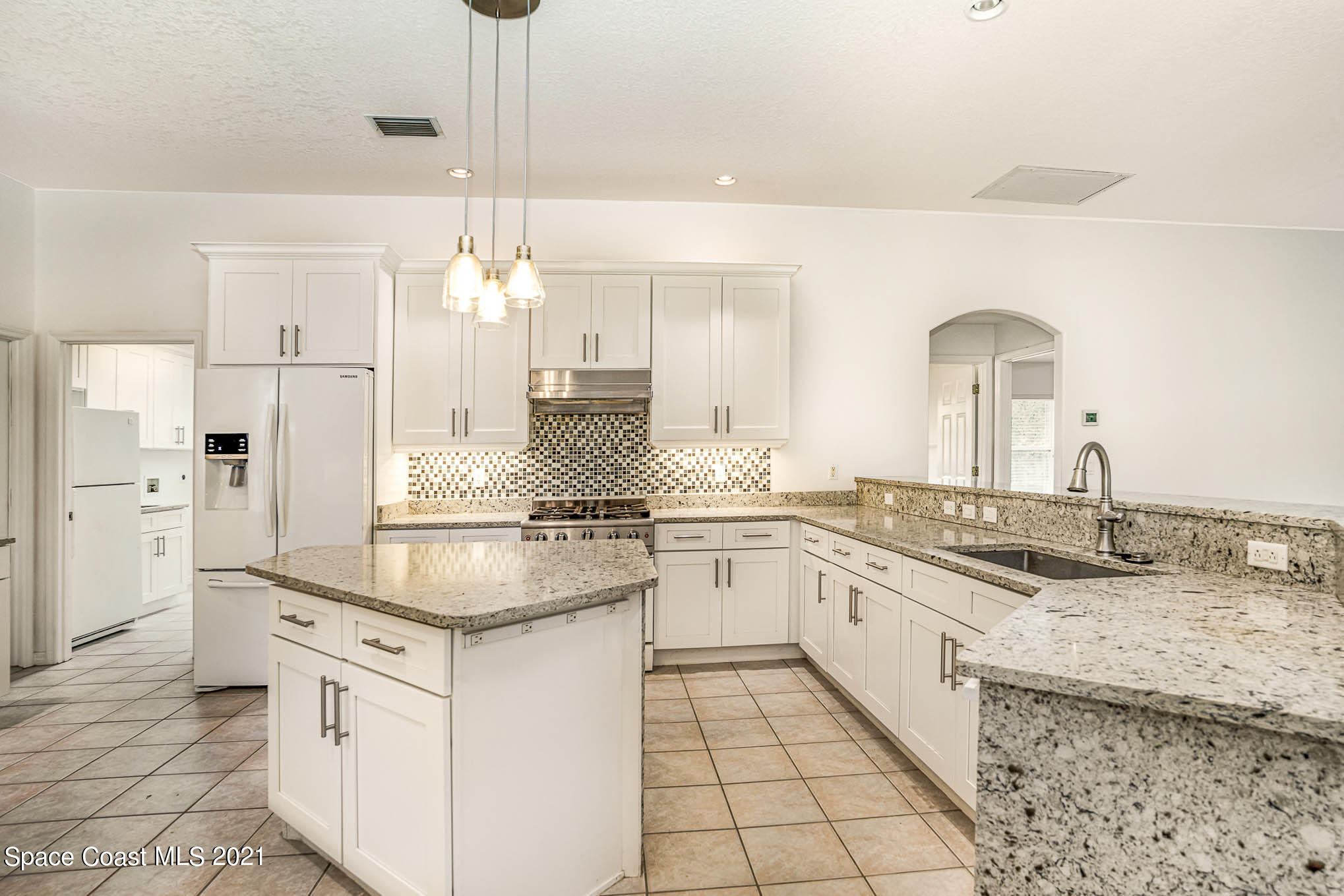4353 Long Lake Road Melbourne, FL 32934 - Photo 9 of 35 Fully Updated Kitchen