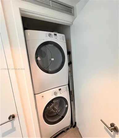 $6,400 | 2900 Northeast 7th Avenue, Unit 2204, Miami, FL 33137