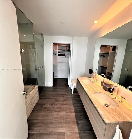 $6,400 | 2900 Northeast 7th Avenue, Unit 2204, Miami, FL 33137