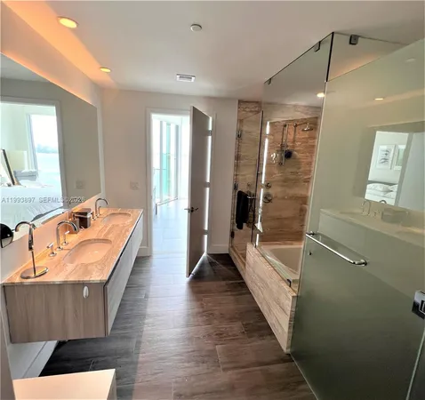 $6,400 | 2900 Northeast 7th Avenue, Unit 2204, Miami, FL 33137