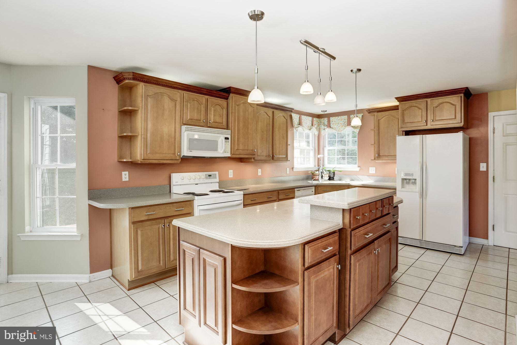 3929 Harrisville Road Mount Airy, MD 21771 - Photo 12 of 47 Kitchen w/ large, custom island