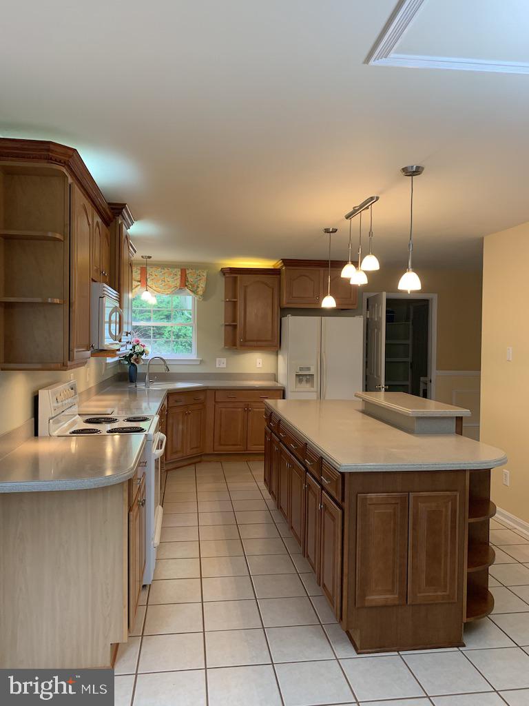 3929 Harrisville Road Mount Airy, MD 21771 - Photo 19 of 47 Kitchen- freshly painted