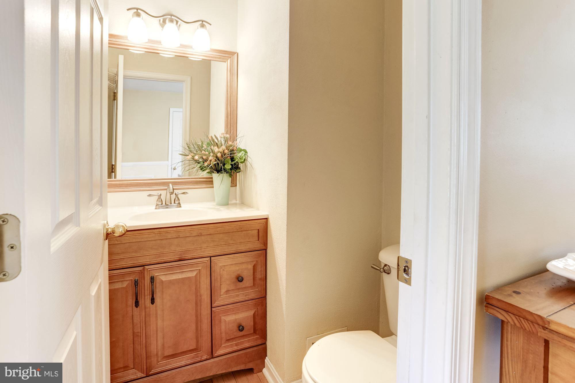 3929 Harrisville Road Mount Airy, MD 21771 - Photo 20 of 47 Main level half bath