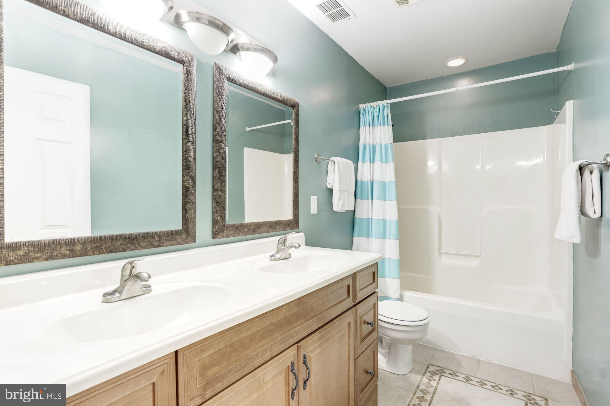 3929 Harrisville Road Mount Airy, MD 21771 - Photo 34 of 47 Upper level full bath