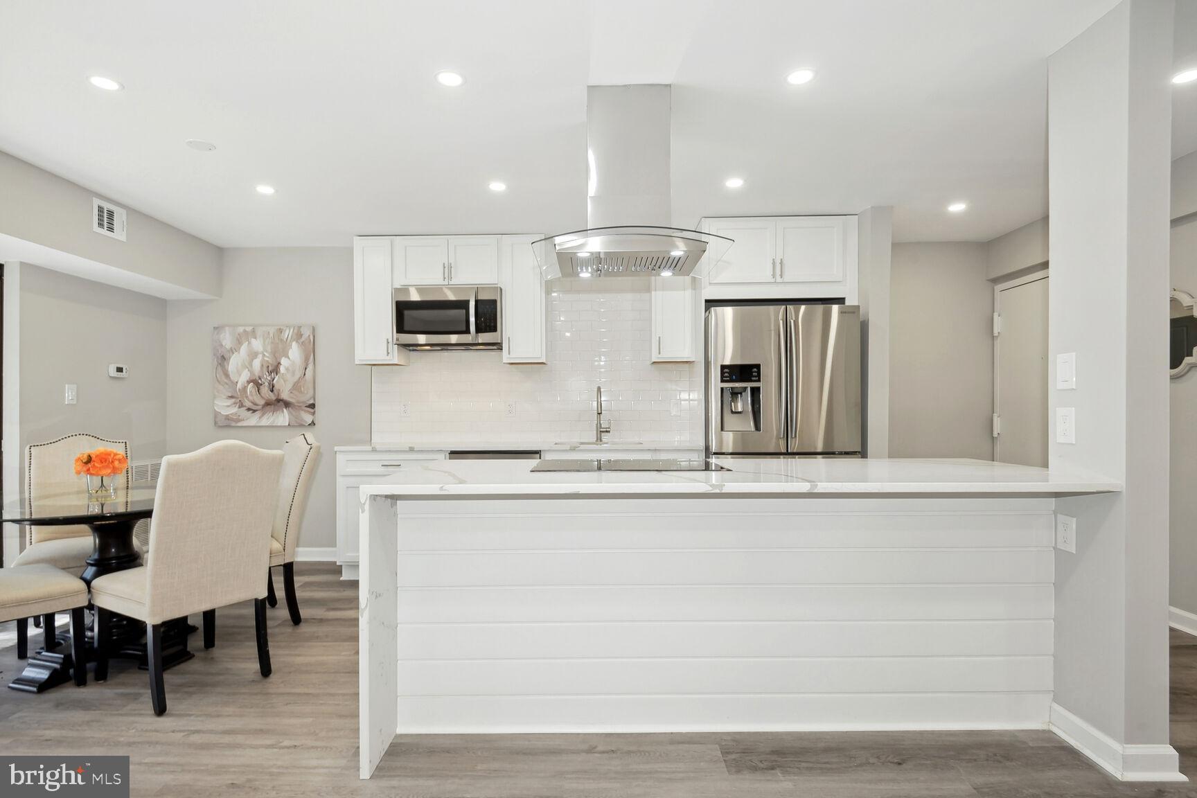 2218 Castle Rock Square, Unit 1B Reston, VA 20191 - Photo 3 of 19 Gallery Image 3