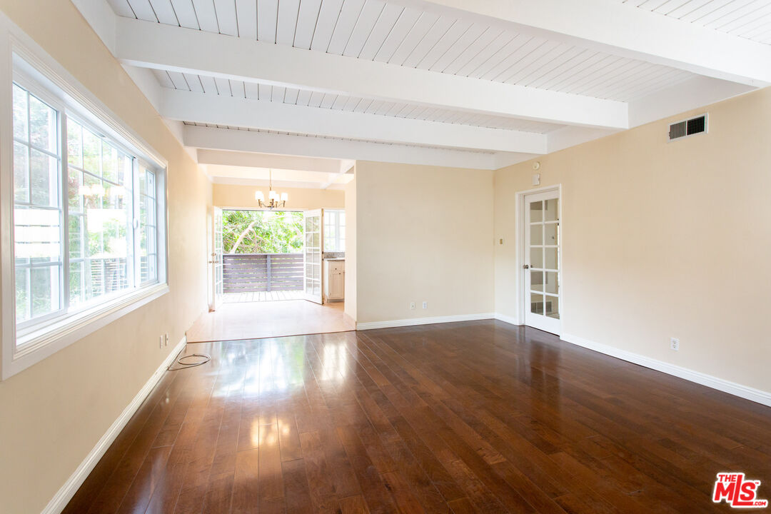 3900 Pacific Avenue Marina del Rey, CA 90292 - Photo 35 of 65 a view of empty room with wooden floor and fan