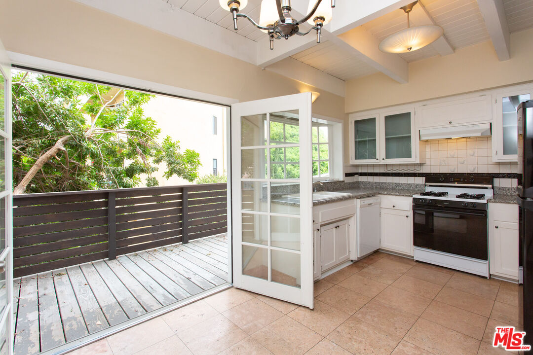 3900 Pacific Avenue Marina del Rey, CA 90292 - Photo 36 of 65