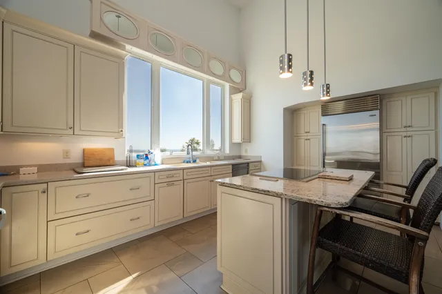 $1,100,000 | 99 Raven Crest Trail West, Graysville, TN 37338