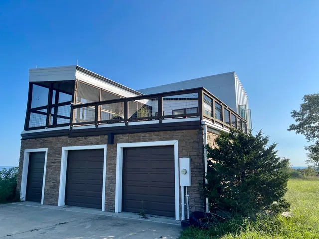 $1,100,000 | 99 Raven Crest Trail West, Graysville, TN 37338