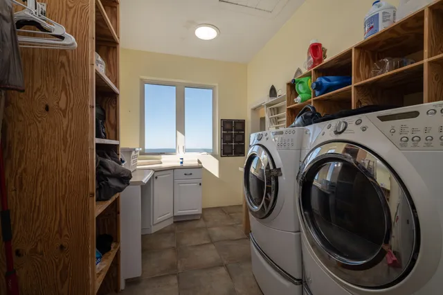 $1,100,000 | 99 Raven Crest Trail West, Graysville, TN 37338