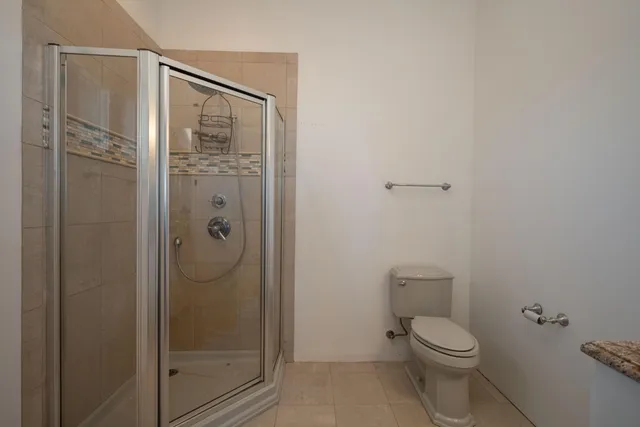 $1,100,000 | 99 Raven Crest Trail West, Graysville, TN 37338