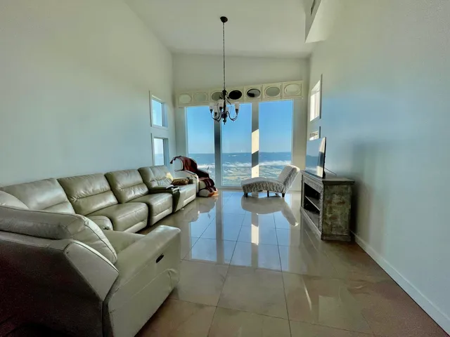 $1,100,000 | 99 Raven Crest Trail West, Graysville, TN 37338