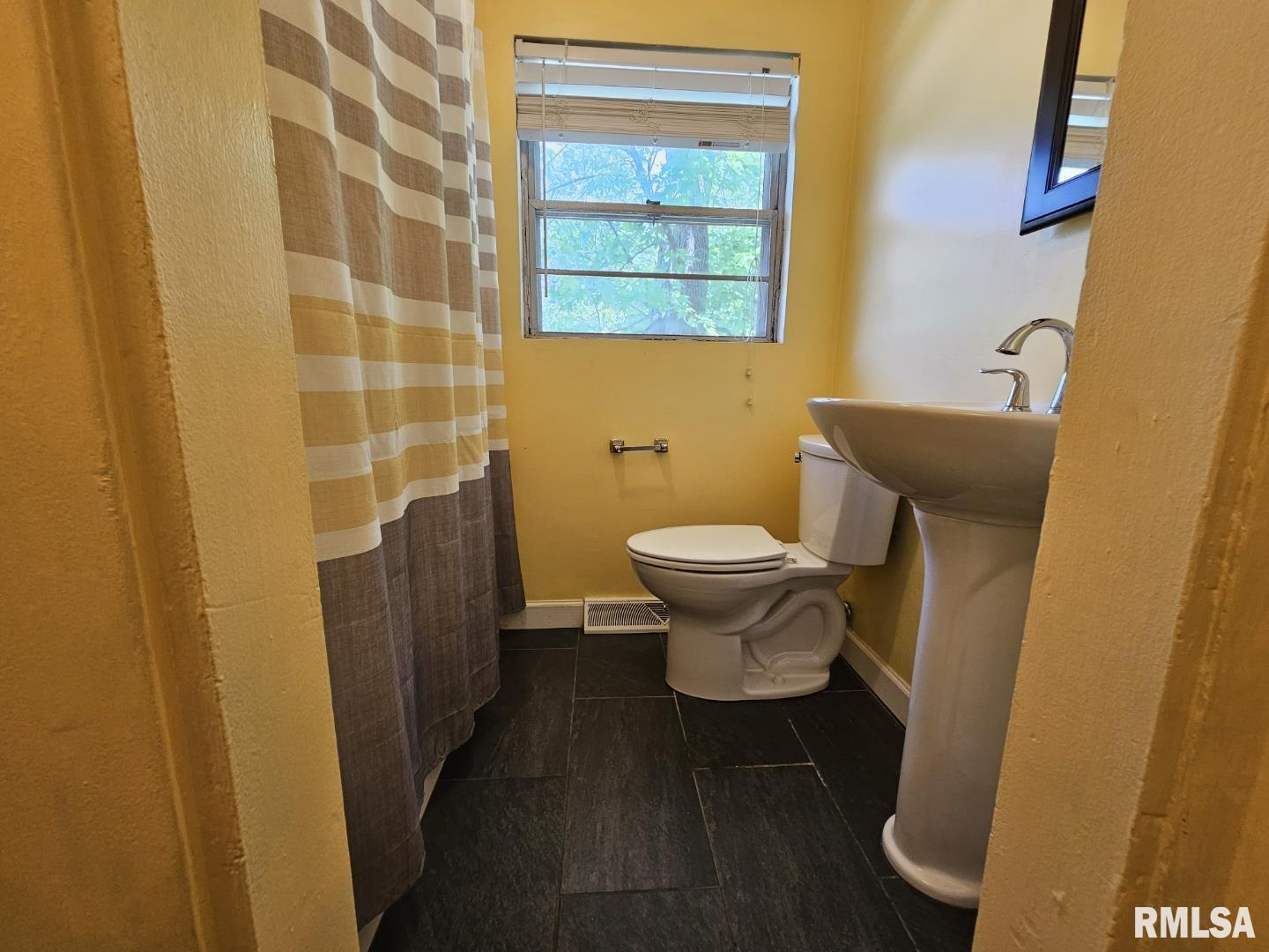 2 Parker Drive Mount Vernon, IL 62864 - Photo 22 of 24