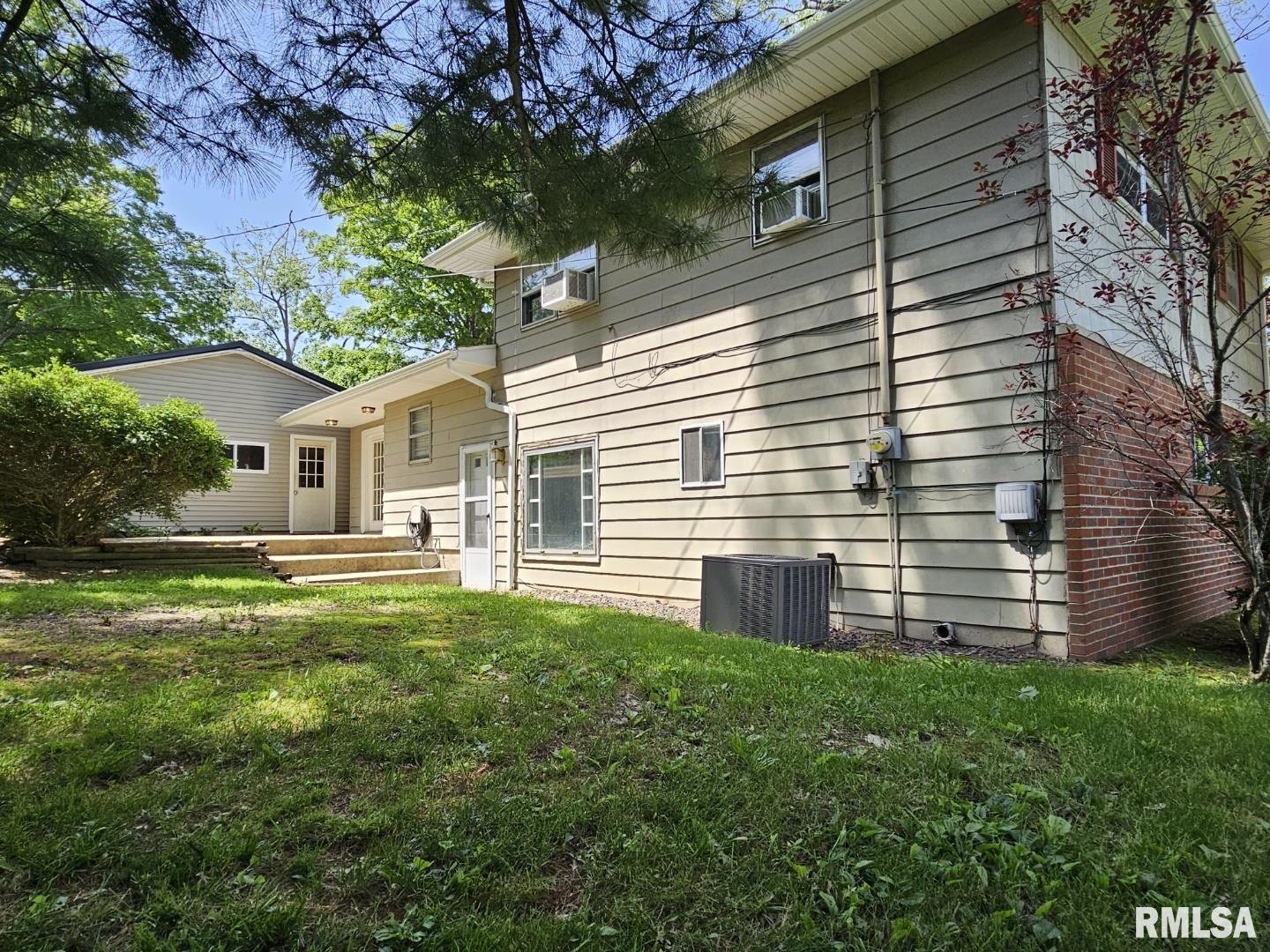 2 Parker Drive Mount Vernon, IL 62864 - Photo 3 of 24