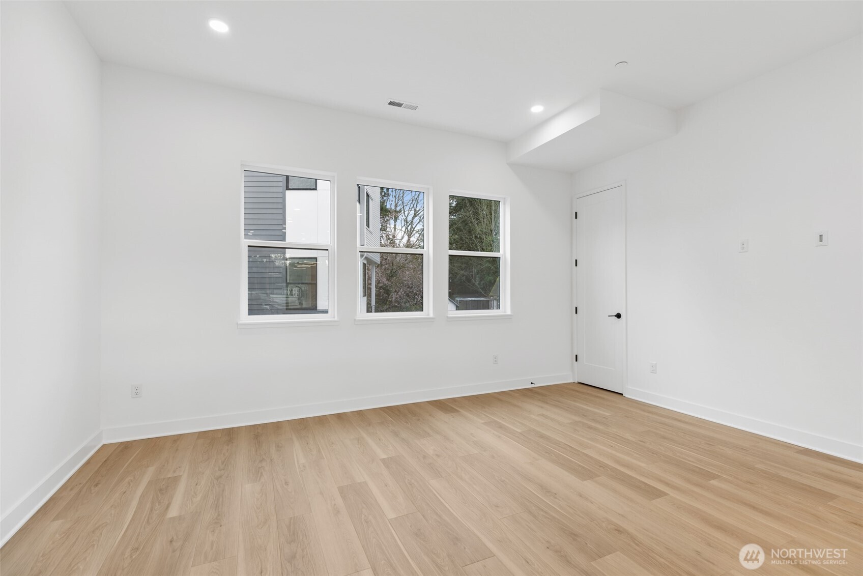 18805 99th Court Northeast, Unit C Bothell, WA 98011 - Photo 25 of 35