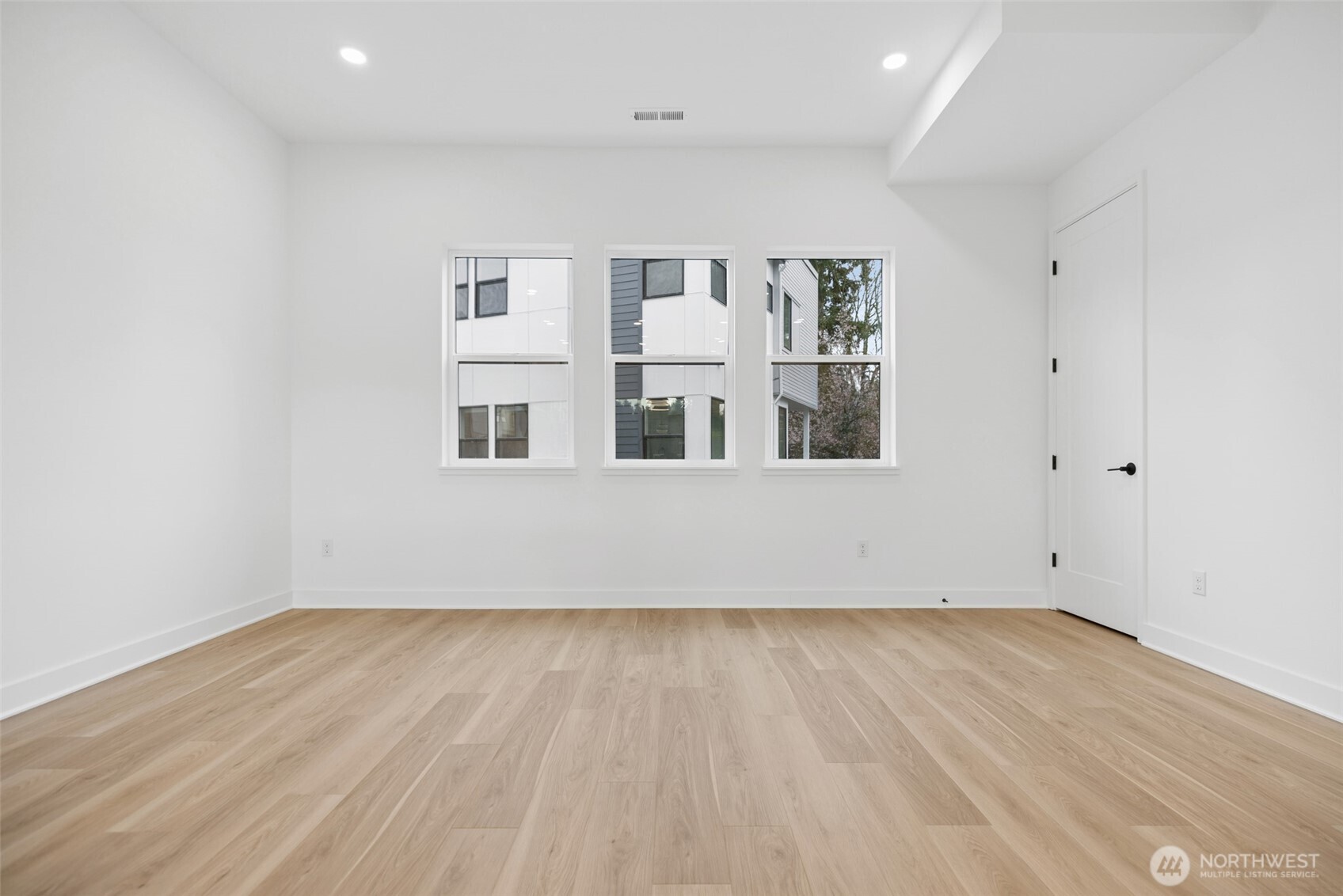 18805 99th Court Northeast, Unit C Bothell, WA 98011 - Photo 26 of 35