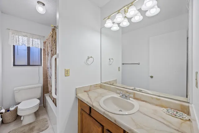 $325,000 | 1003 Darlington Oak Drive, Niceville, FL 32578