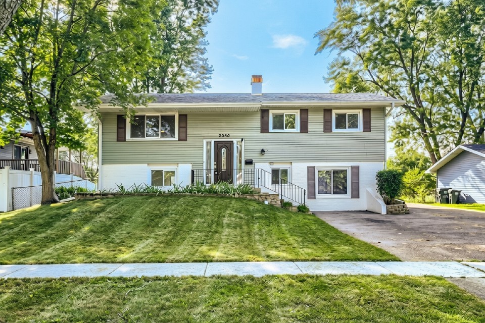 2050 Shepard Road Hoffman Estates, IL 60169 - Photo 1 of 28 Gallery Image 1