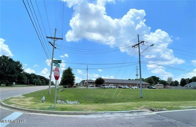 $195,000 | 401 Getwell Road, Hernando, MS 38632