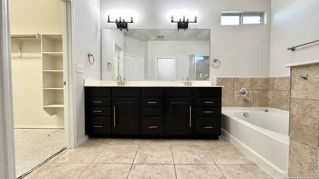 $1,800 | 1819 Marufo Vega, San Antonio, TX 78245