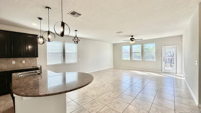 $1,800 | 1819 Marufo Vega, San Antonio, TX 78245