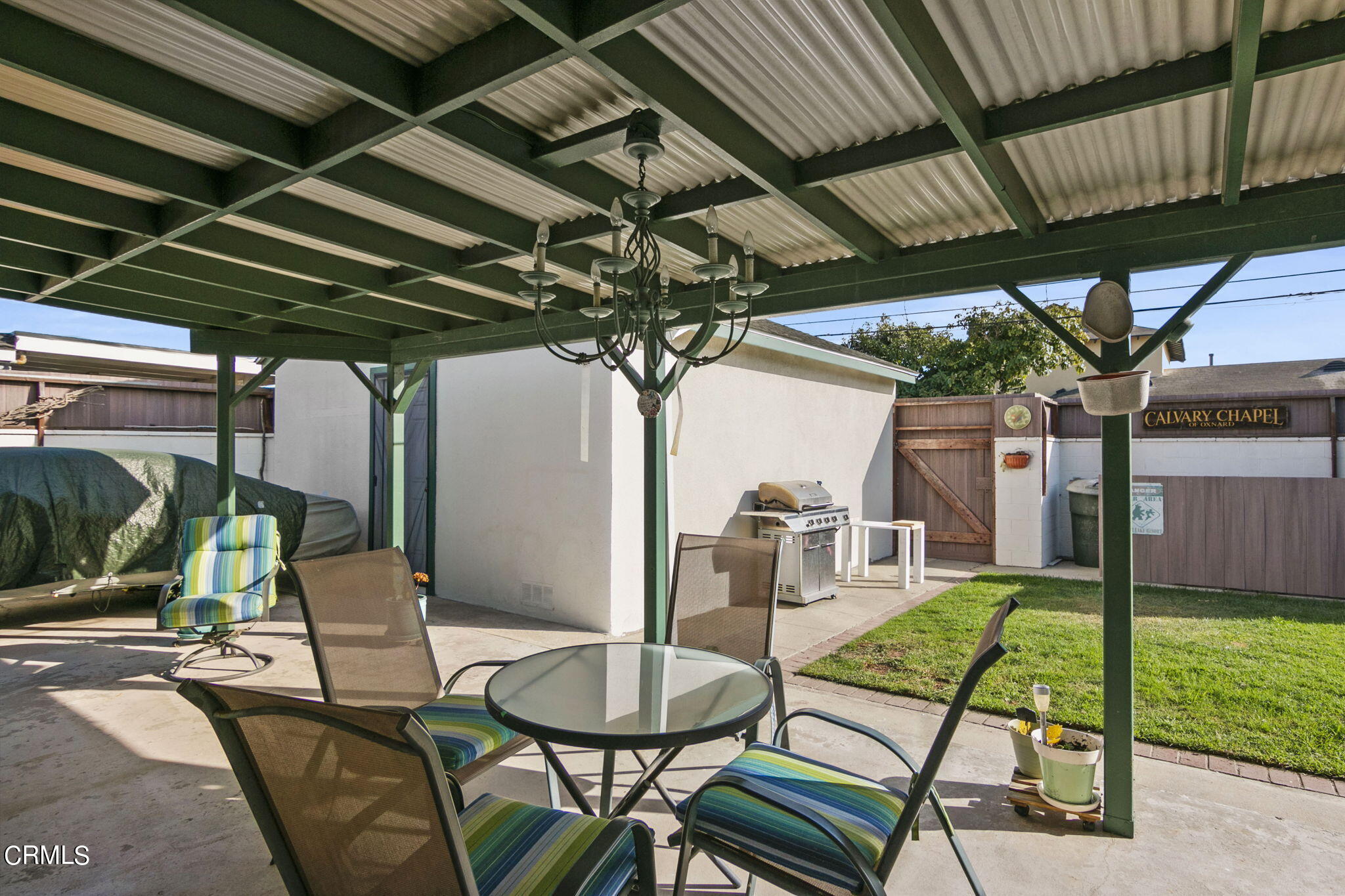 524 Nectarine Street Oxnard, CA 93033 - Photo 20 of 28 a patio with a table and chairs