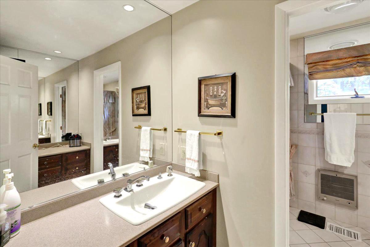 126 West Neversink Road Reading, PA 19606 - Photo 25 of 40 Spacious bathroom.