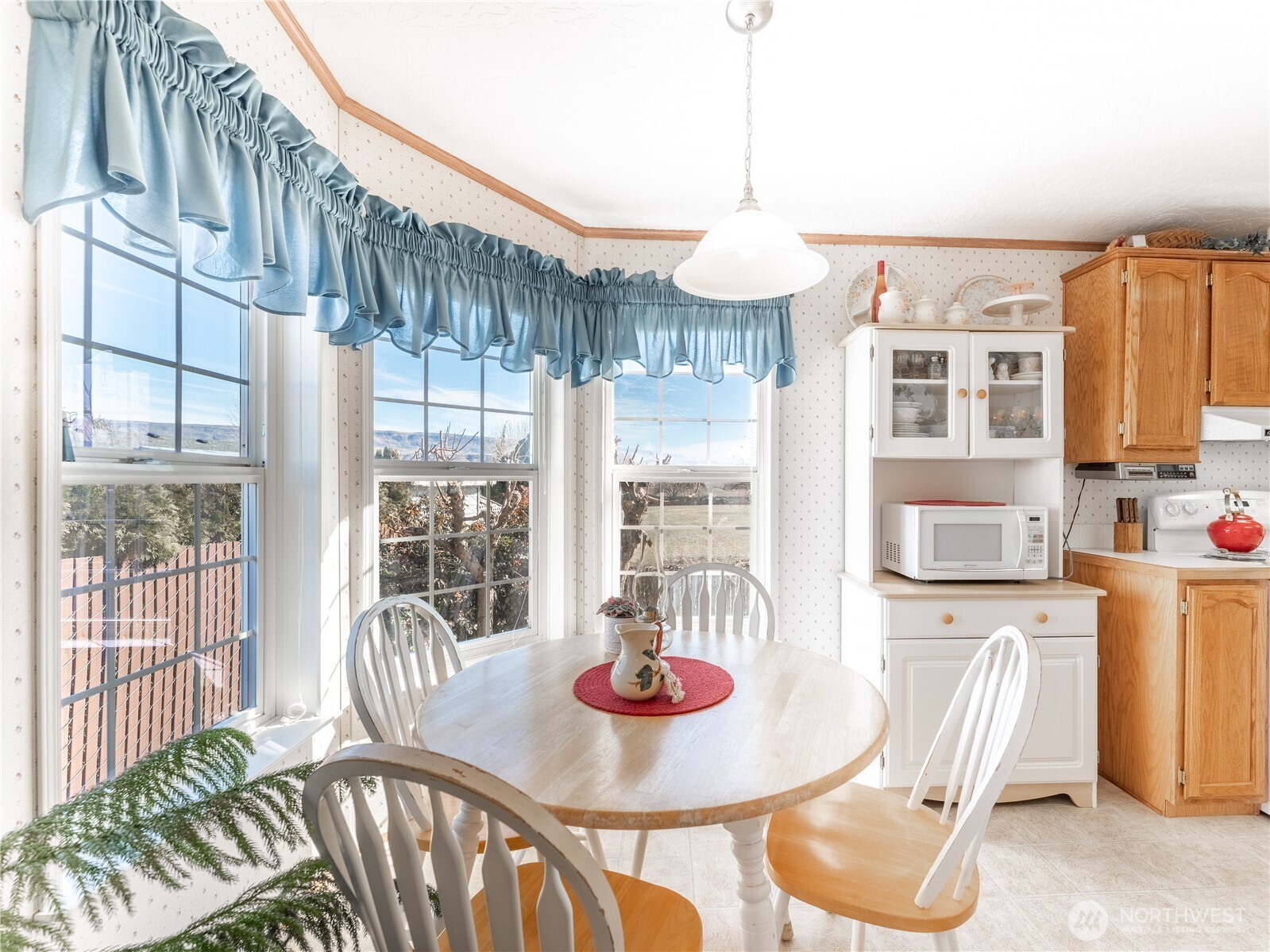 913 Meadow Ridge Drive Wenatchee, WA 98801 - Photo 23 of 36