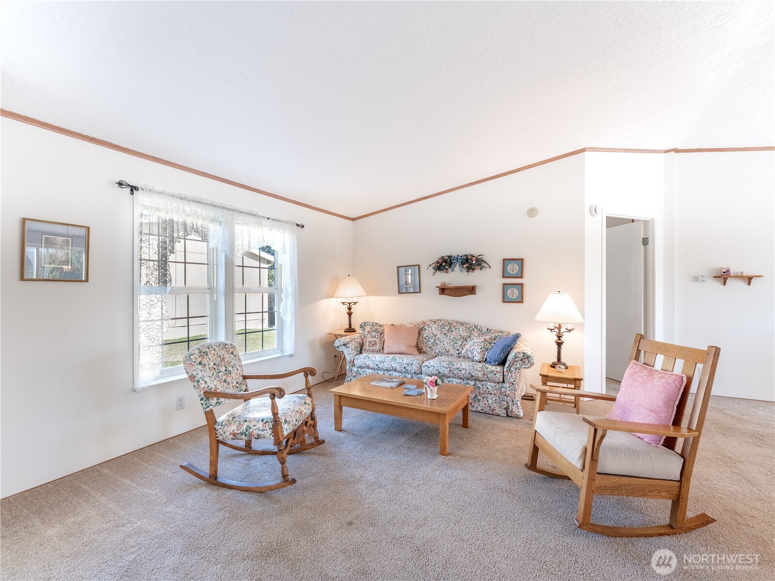 913 Meadow Ridge Drive Wenatchee, WA 98801 - Photo 8 of 36