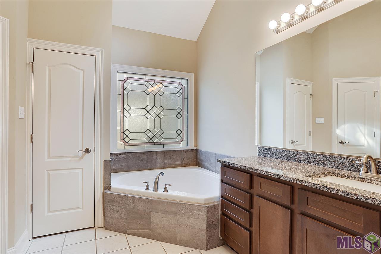 16437 Jay Road Prairieville, LA 70769 - Photo 8 of 14 Gallery Image 8