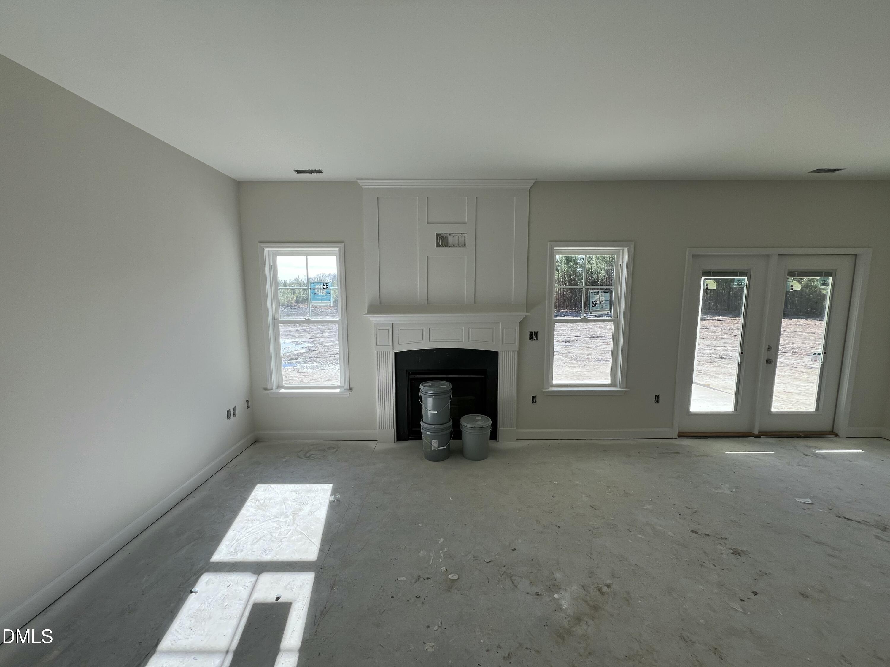 731 Polly Watson Road Fremont, NC 27830 - Photo 4 of 20 a view of a livingroom with a fireplace