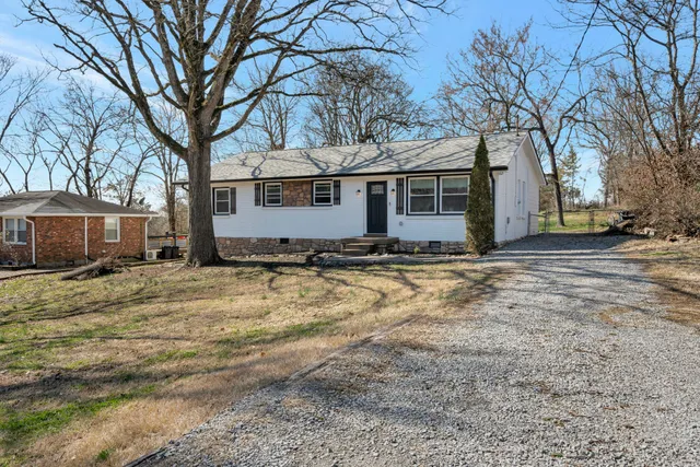 $2,495 | 114 River Road, Hendersonville, TN 37075
