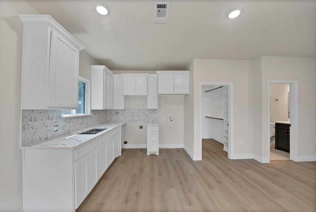 659 Holcomb Road Dallas, TX 75217 - Photo 32 of 37 Gallery Image 32