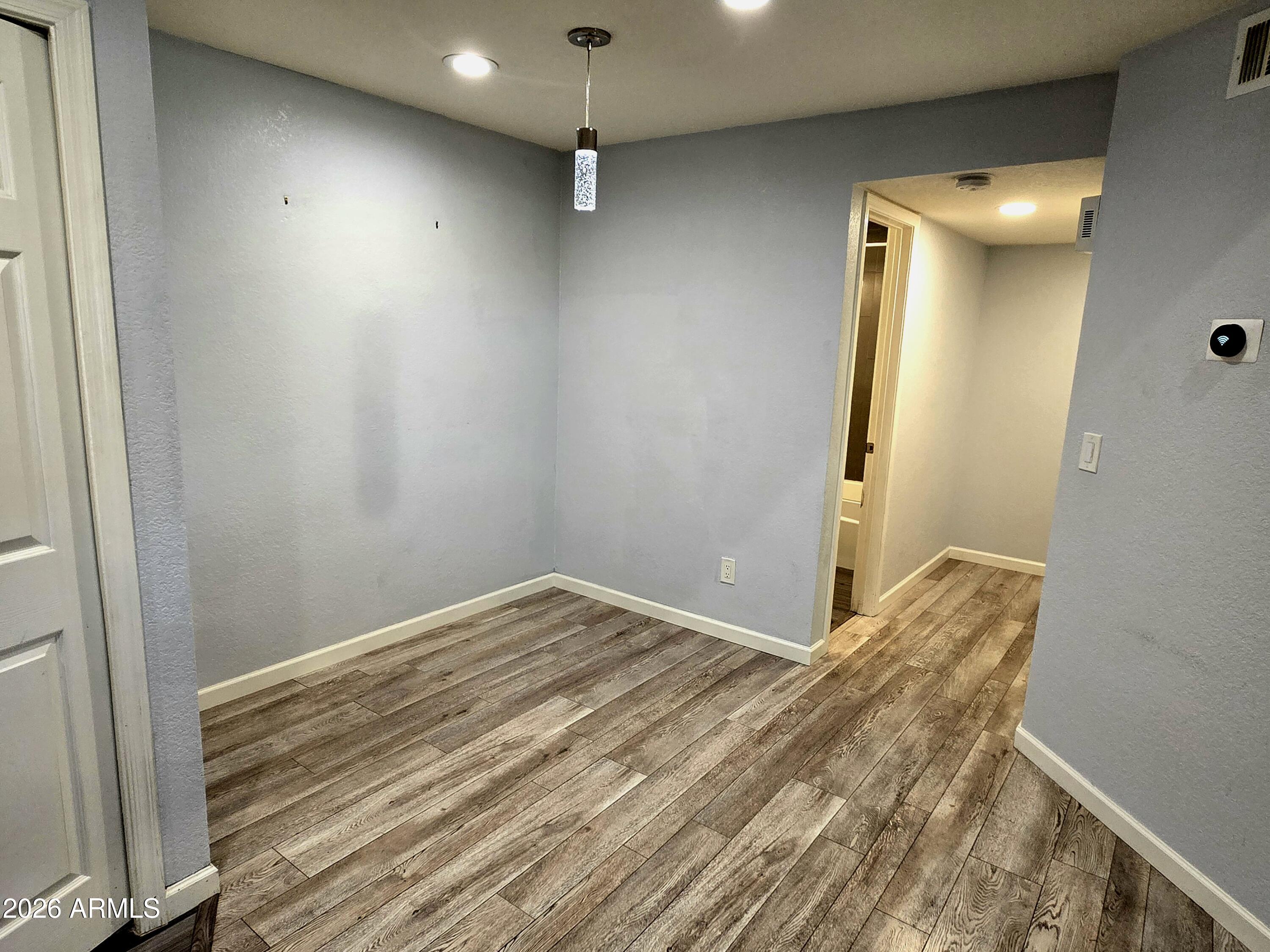 533 West Guadalupe Road, Unit 2011 Mesa, AZ 85210 - Photo 8 of 21 Guadalupe2011_08