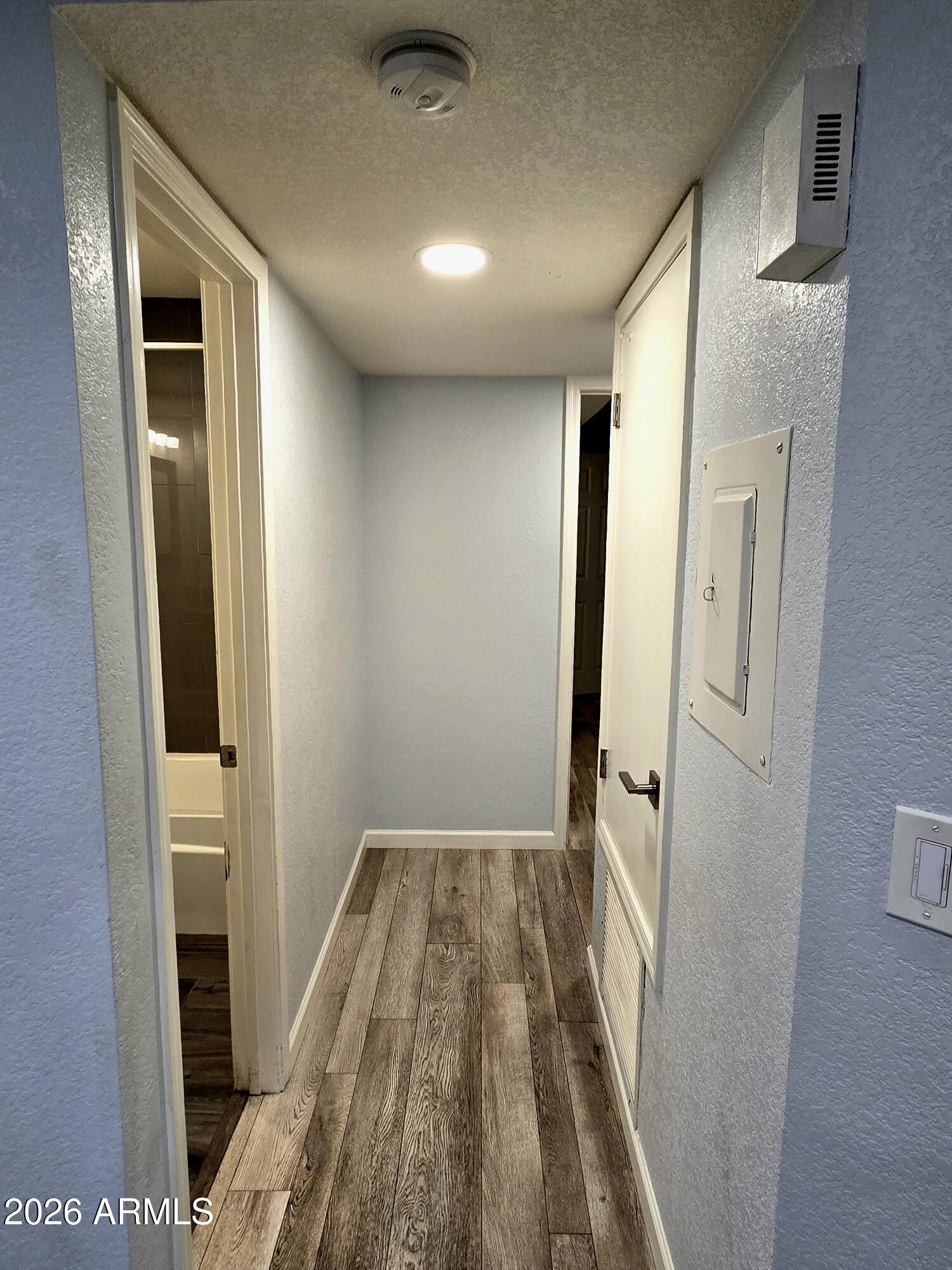 533 West Guadalupe Road, Unit 2011 Mesa, AZ 85210 - Photo 9 of 21 Guadalupe2011_09