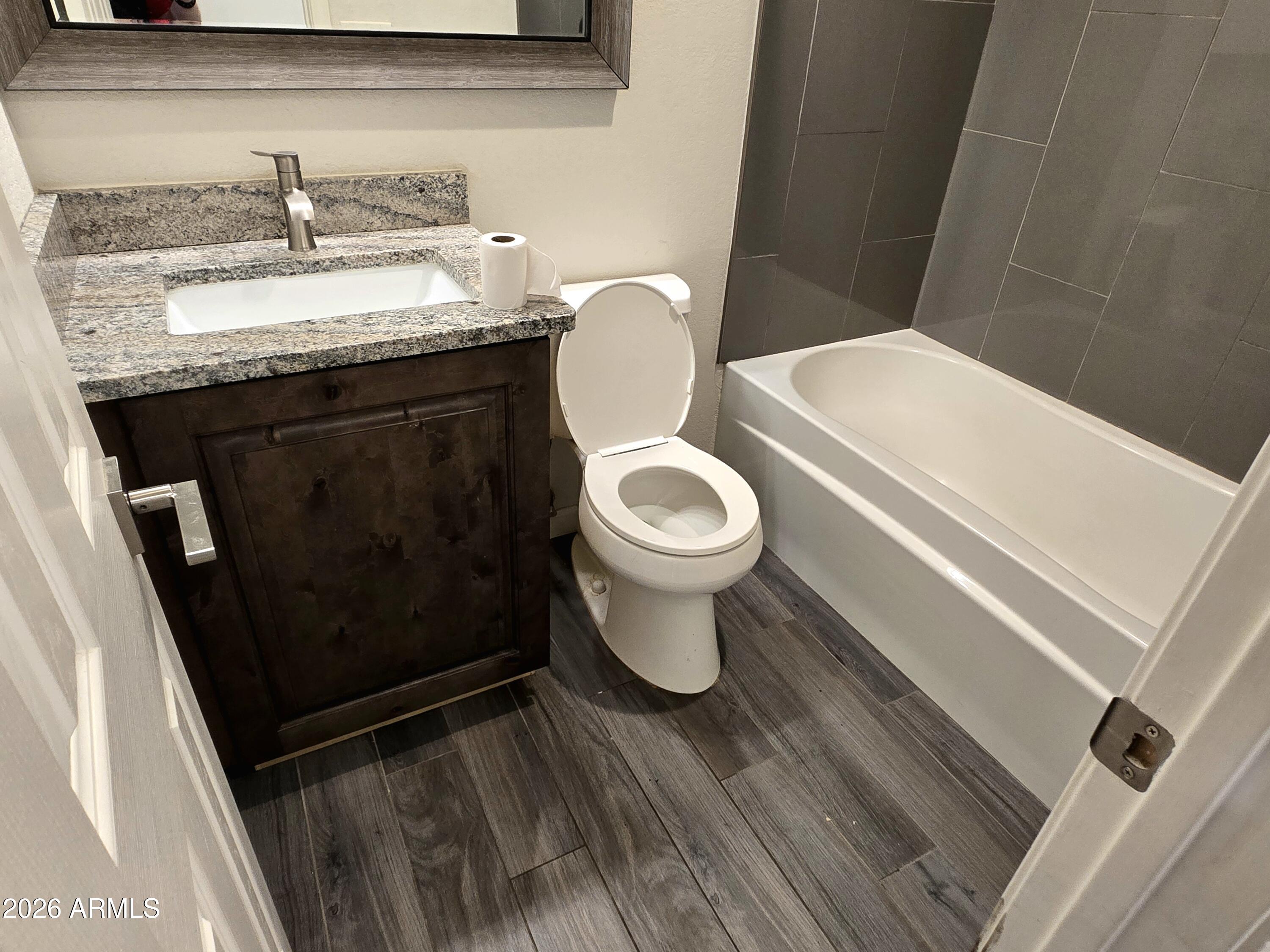 533 West Guadalupe Road, Unit 2011 Mesa, AZ 85210 - Photo 10 of 21 Guadalupe2011_10