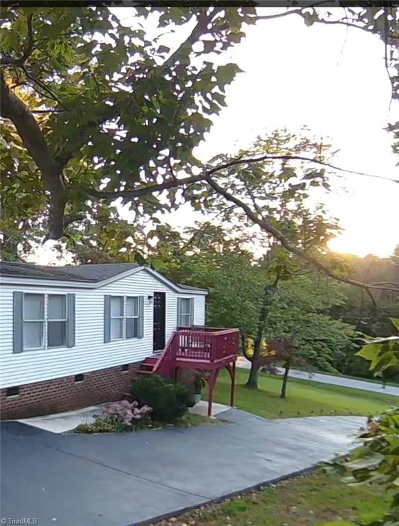 1609 Kennedy Road Thomasville, NC 27360 - Photo 5 of 24