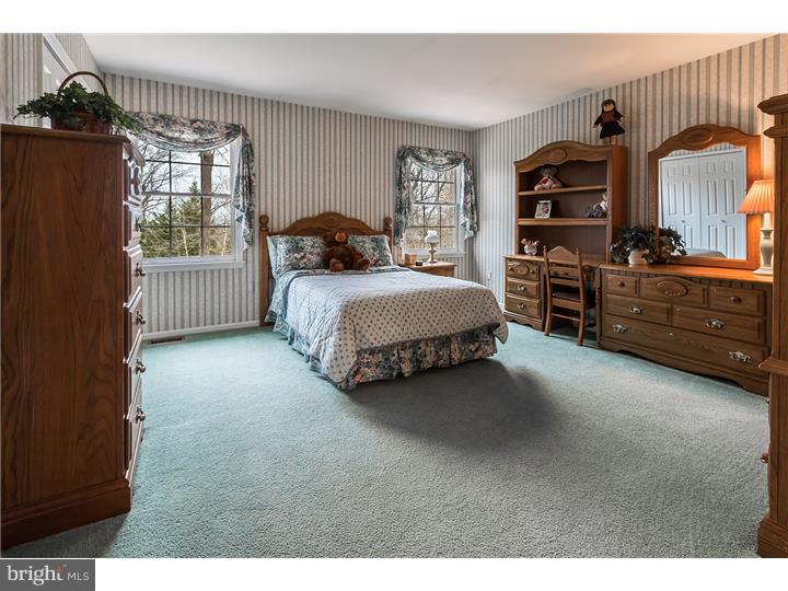 218 Summit Road Mount Laurel, NJ 08054 - Photo 14 of 25