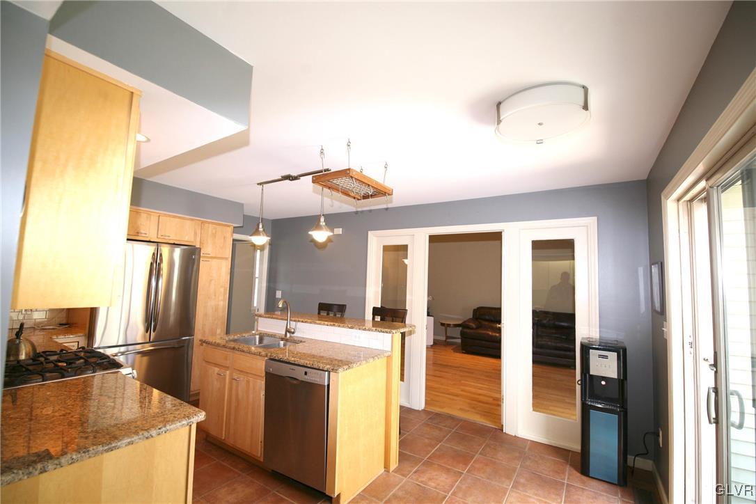 62 Brickyard Road Freeland, PA 18224 - Photo 11 of 33 kitchen