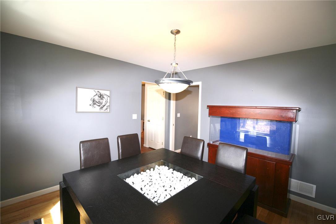 62 Brickyard Road Freeland, PA 18224 - Photo 14 of 33 dining room