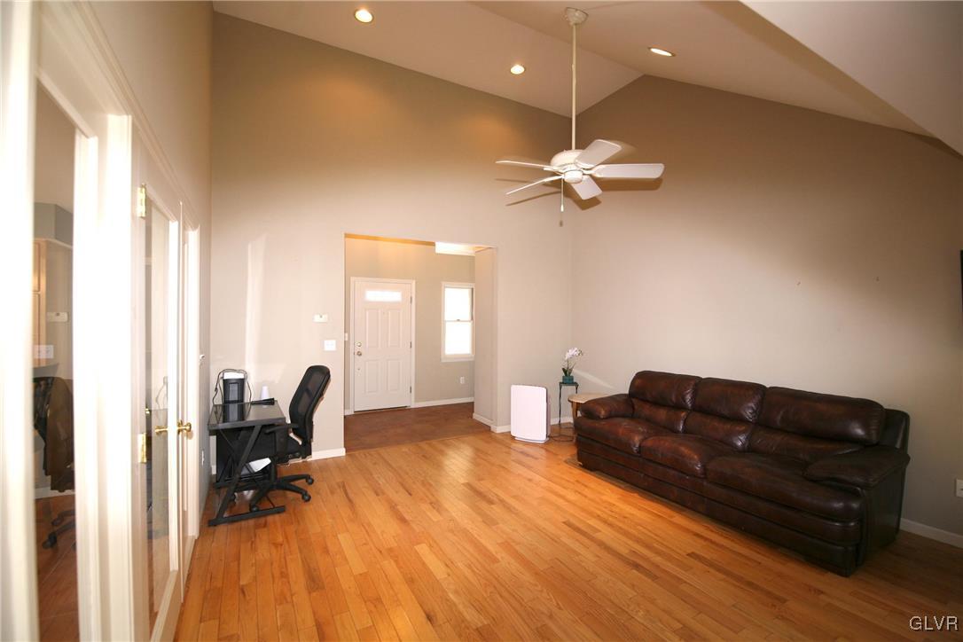 62 Brickyard Road Freeland, PA 18224 - Photo 6 of 33 living room