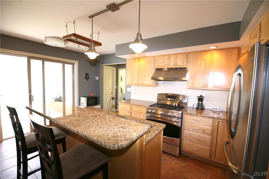 62 Brickyard Road Freeland, PA 18224 - Photo 9 of 33 kitchen