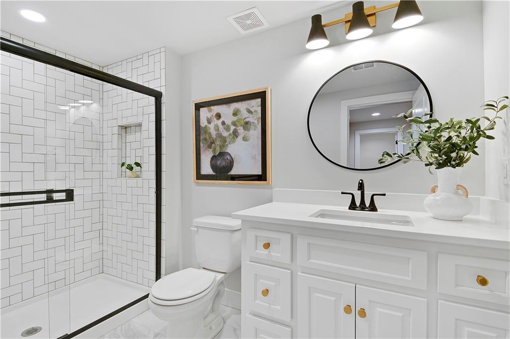 22092 West 94th Terrace Lenexa, KS 66220 - Photo 14 of 17