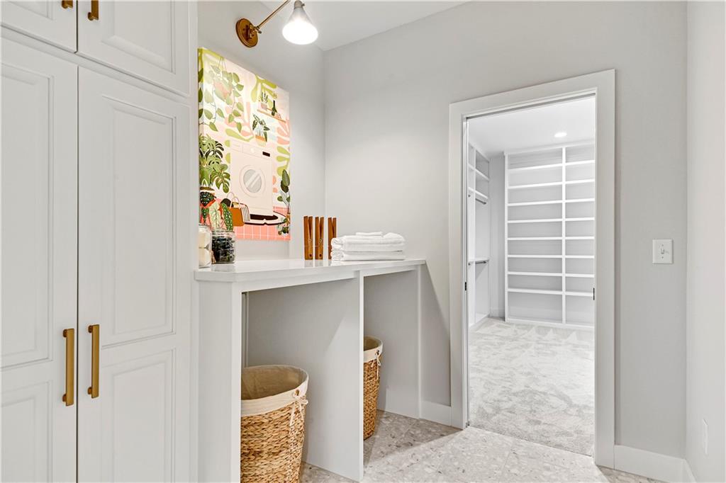 22092 West 94th Terrace Lenexa, KS 66220 - Photo 10 of 17