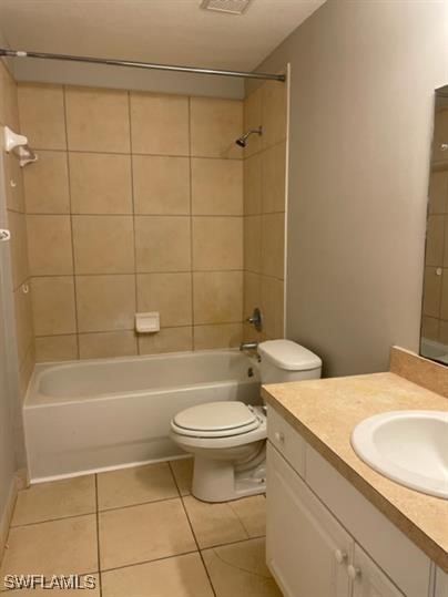 111 East 12th Street Lehigh Acres, FL 33972 - Photo 14 of 17 a bathroom with a sink a toilet and a bathtub