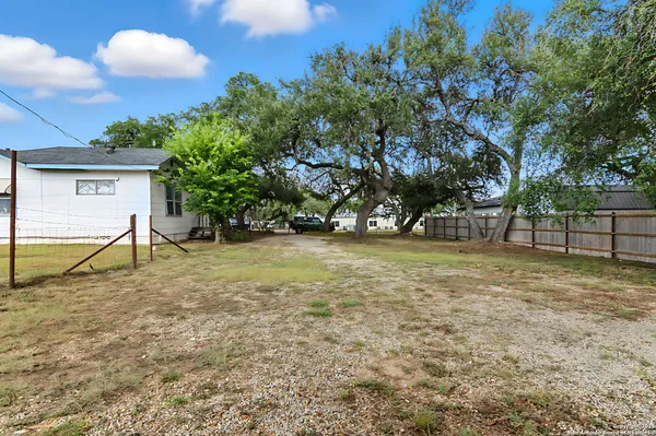 $249,000 | 1221 Mesquite Street, Blanco, TX 78606