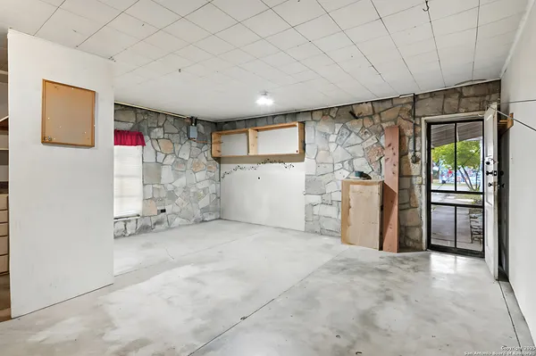 $249,000 | 1221 Mesquite Street, Blanco, TX 78606