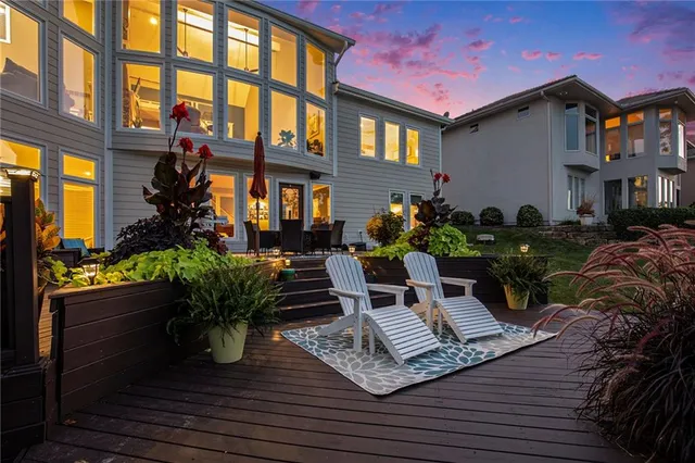 $1,825,000 | 326 South Shore Drive, Lake Winnebago, MO 64034