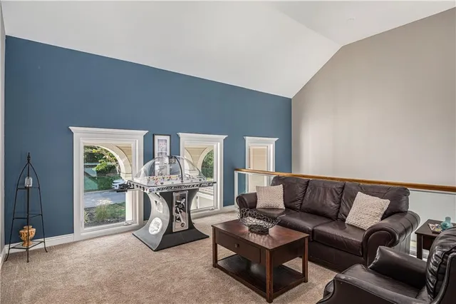 $1,825,000 | 326 South Shore Drive, Lake Winnebago, MO 64034