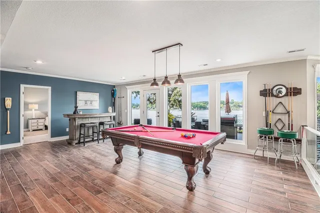 $1,825,000 | 326 South Shore Drive, Lake Winnebago, MO 64034